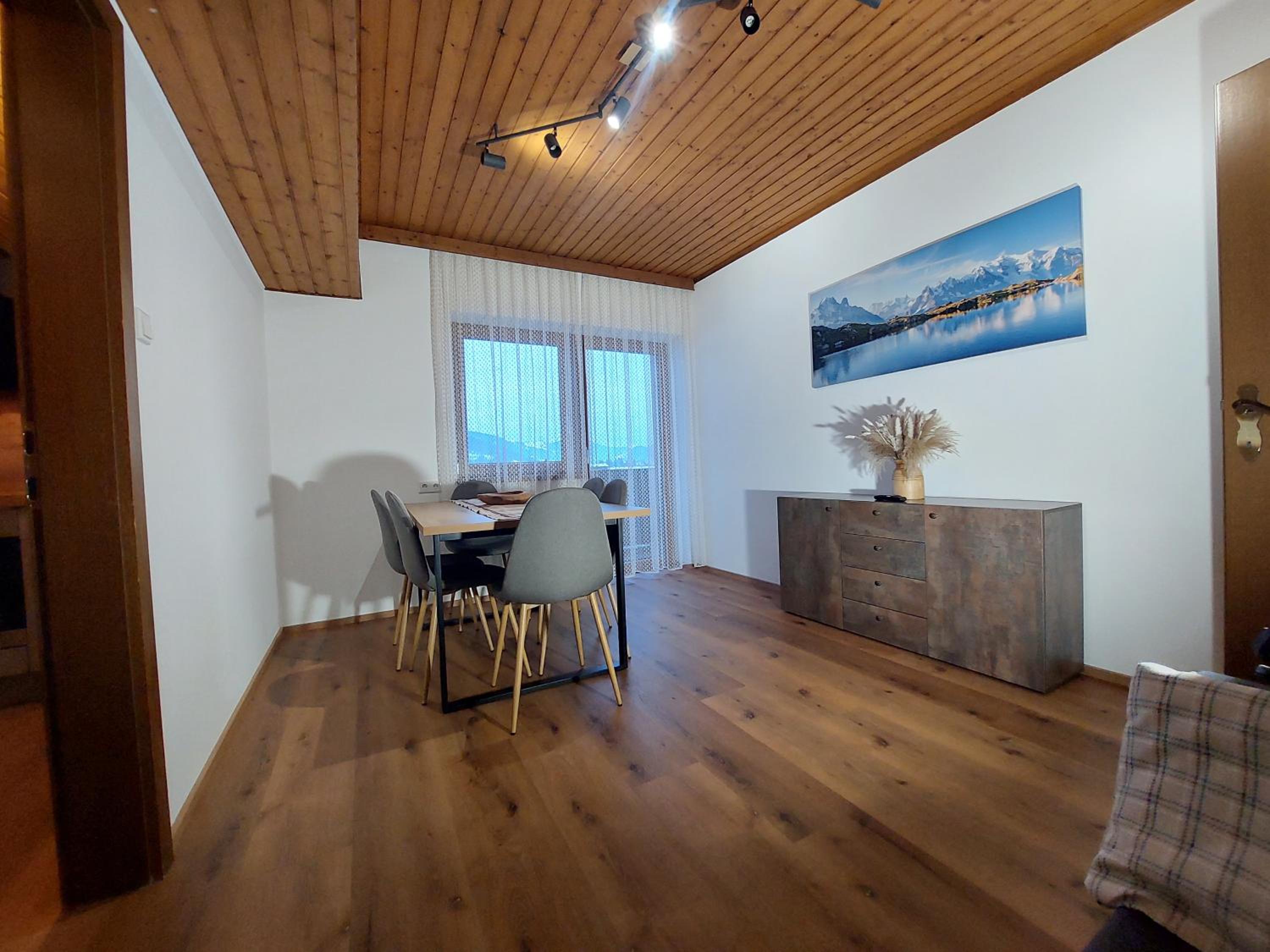 Stony Sea Apartments view 2