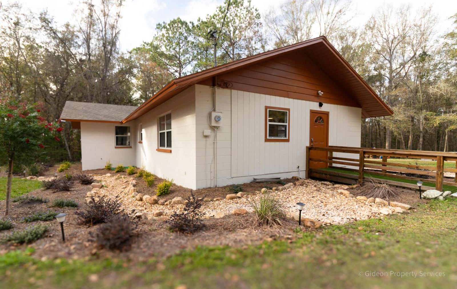 3/2 UF Wooded Paradise Retreat