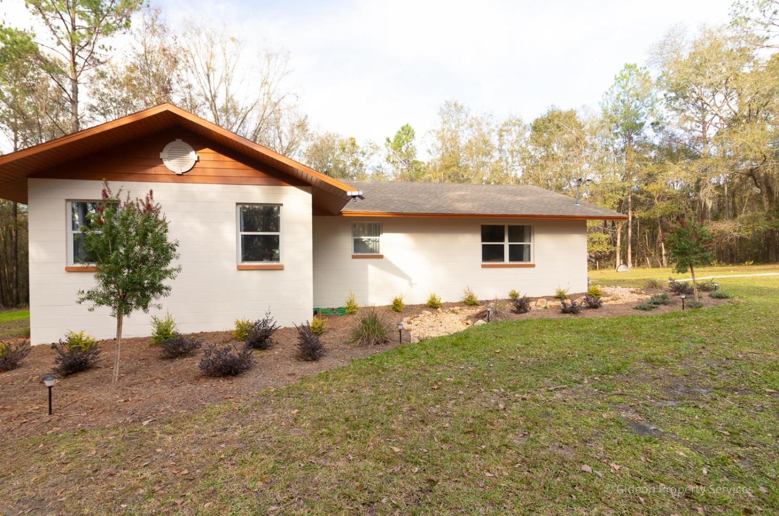 3/2 UF Wooded Paradise Retreat