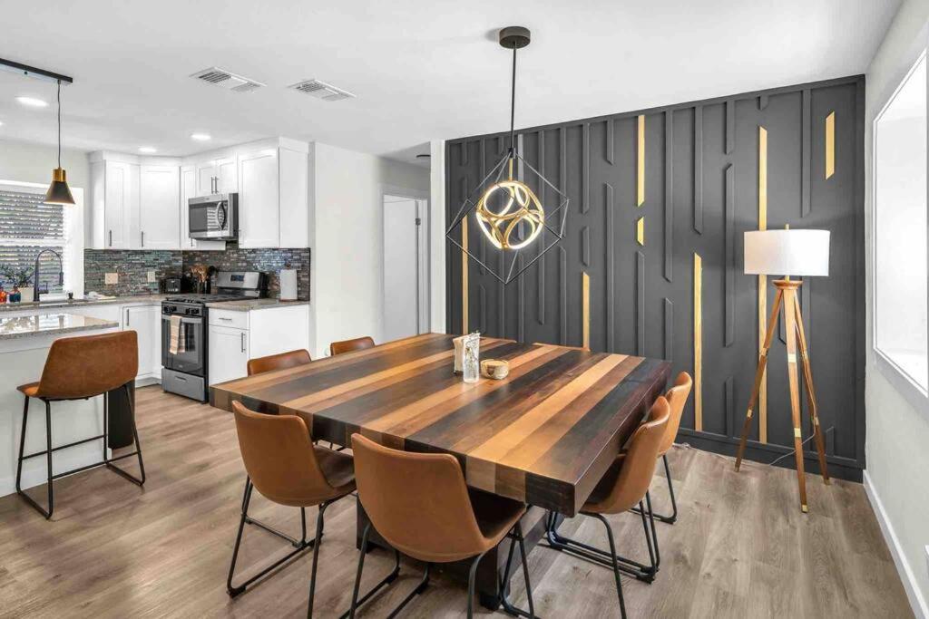 Modern Base - Lackland Delight view 3