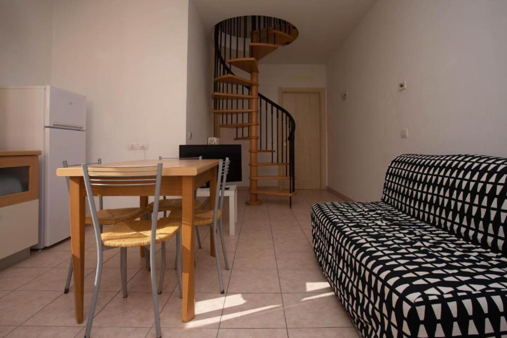 N032 - Numana, trilocale con terrazzo vicino al centro view 3