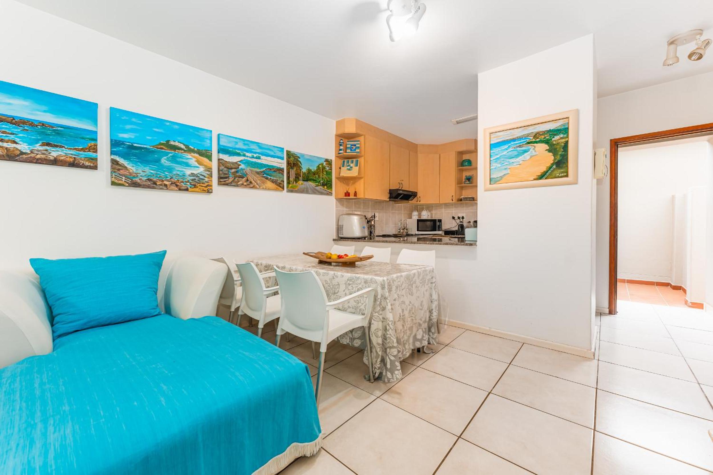 12 Ihlati Lodge, Wakenshaw view 3