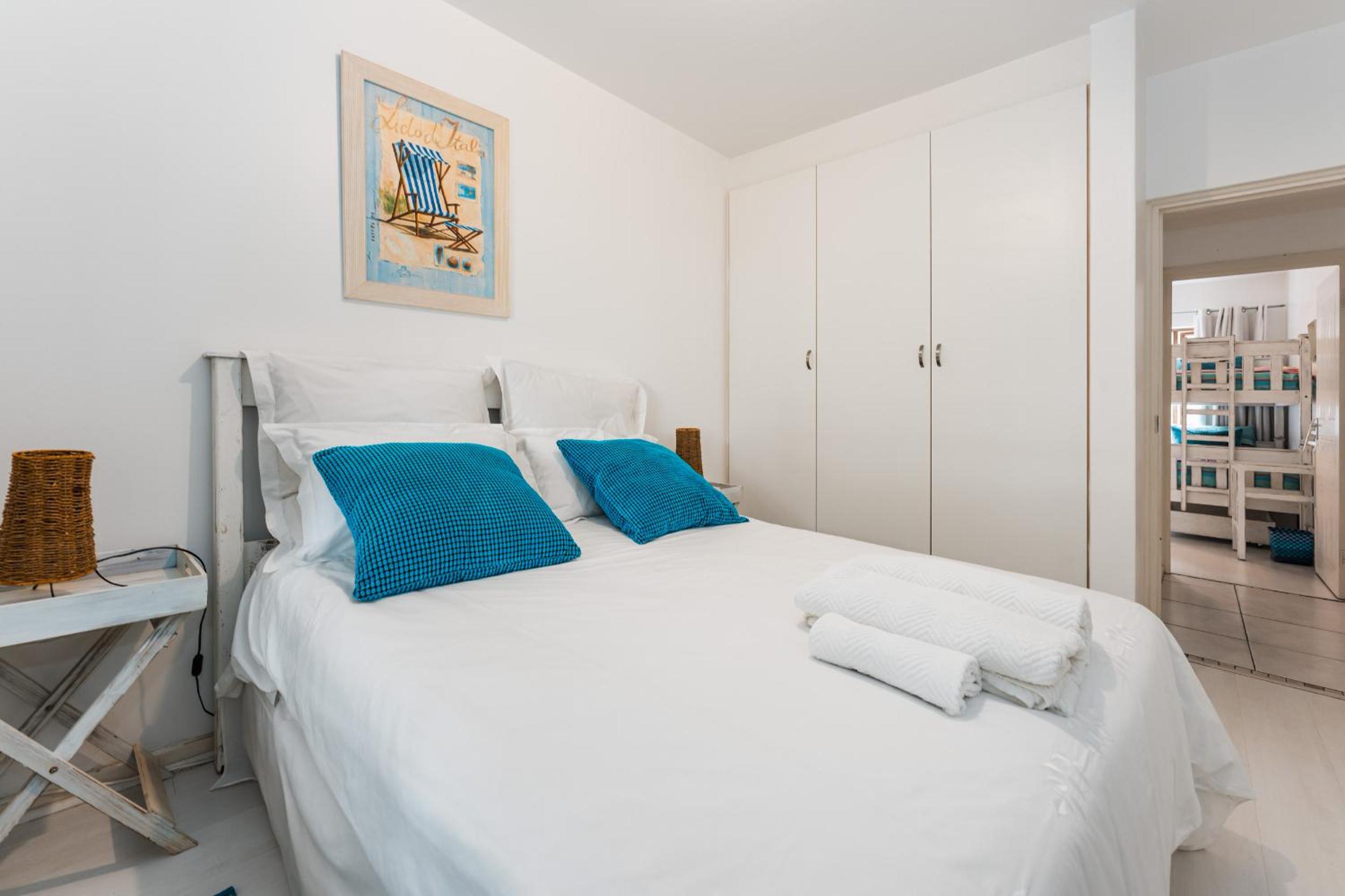 12 Ihlati Lodge, Wakenshaw view 5