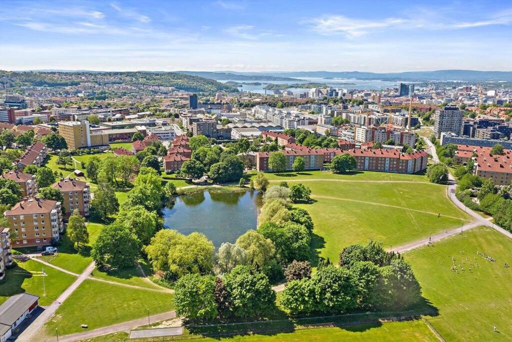 Solrik endeleilighet på Hovin. view 5