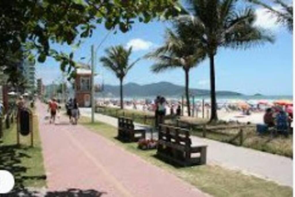 Apartamento para alugar na temporada a 150m do mar