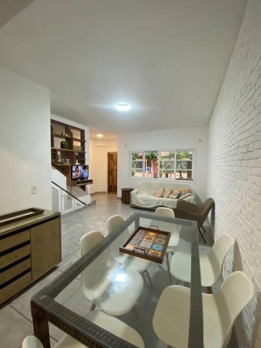 Casa Cond. Fechado em Ubatuba
