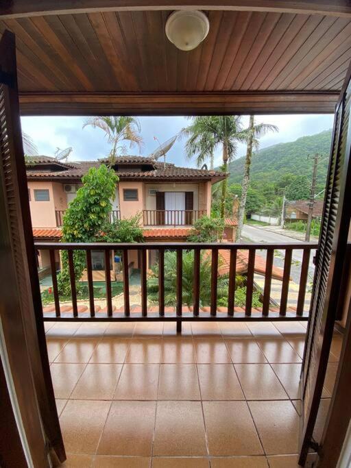 Casa Cond. Fechado em Ubatuba