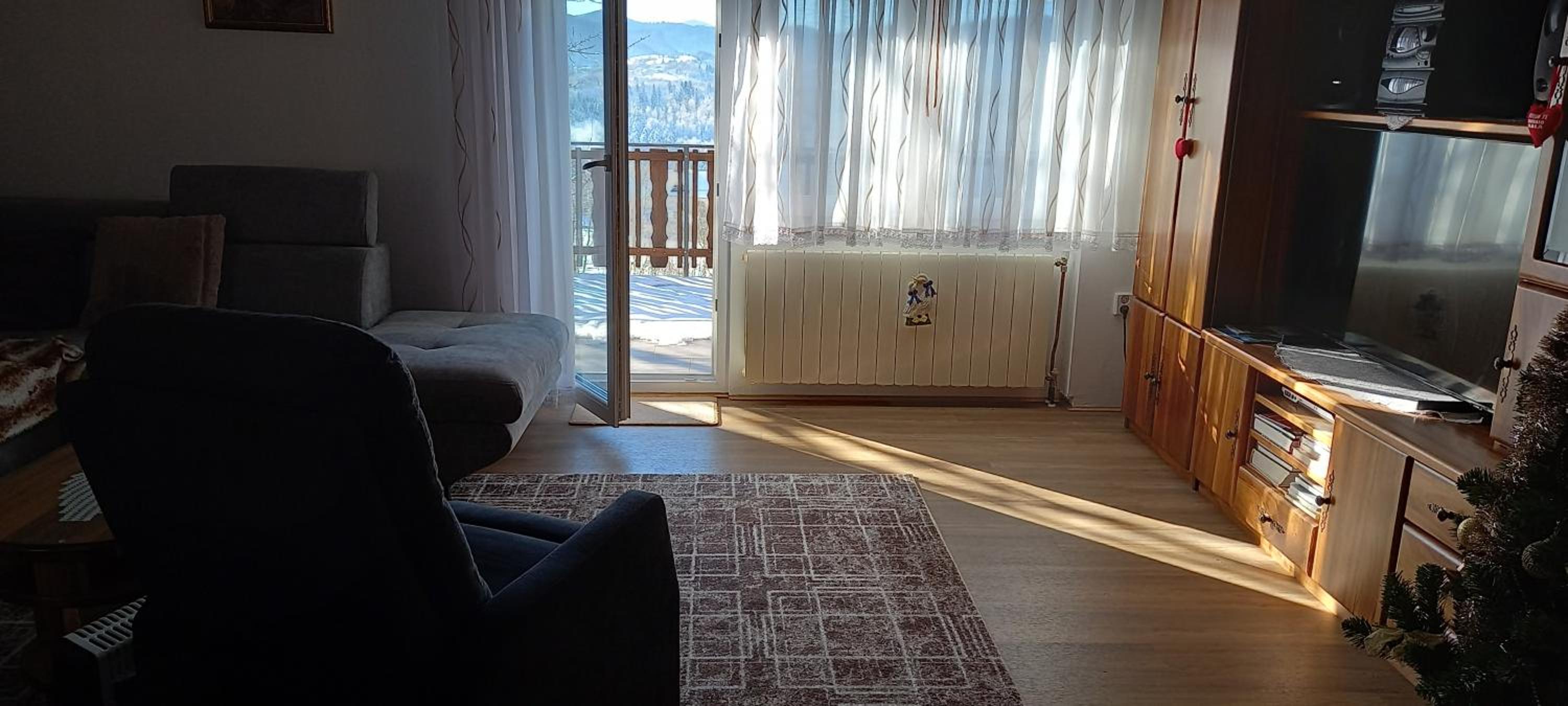 Apartment ROKO with sauna & view