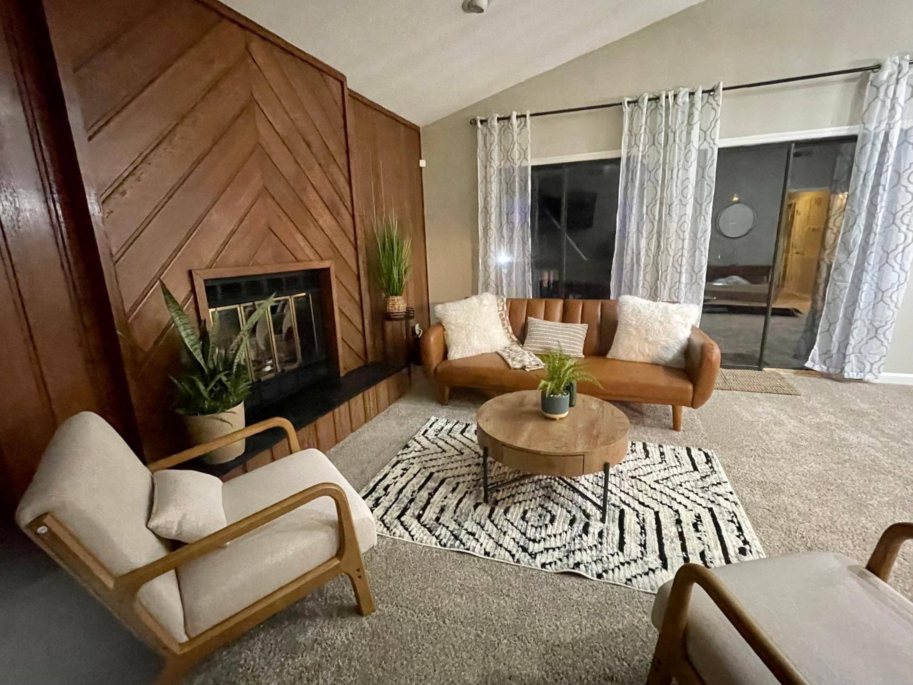 Charming Condo Near WFU and Hospitals, Full Kitchen, Strong WiFi, In-Unit Laundry view 3