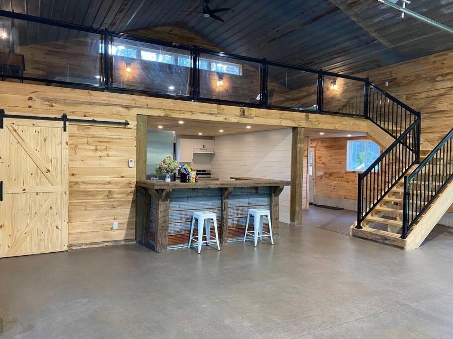 Brand new, private oasis on 18 acres in Erin