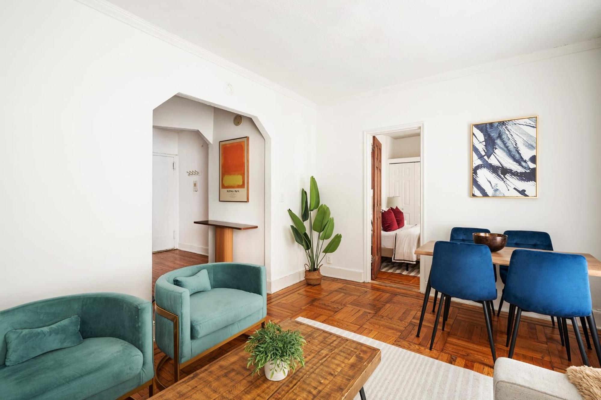 61-2C Prime UES 2BR Newly furnished best value