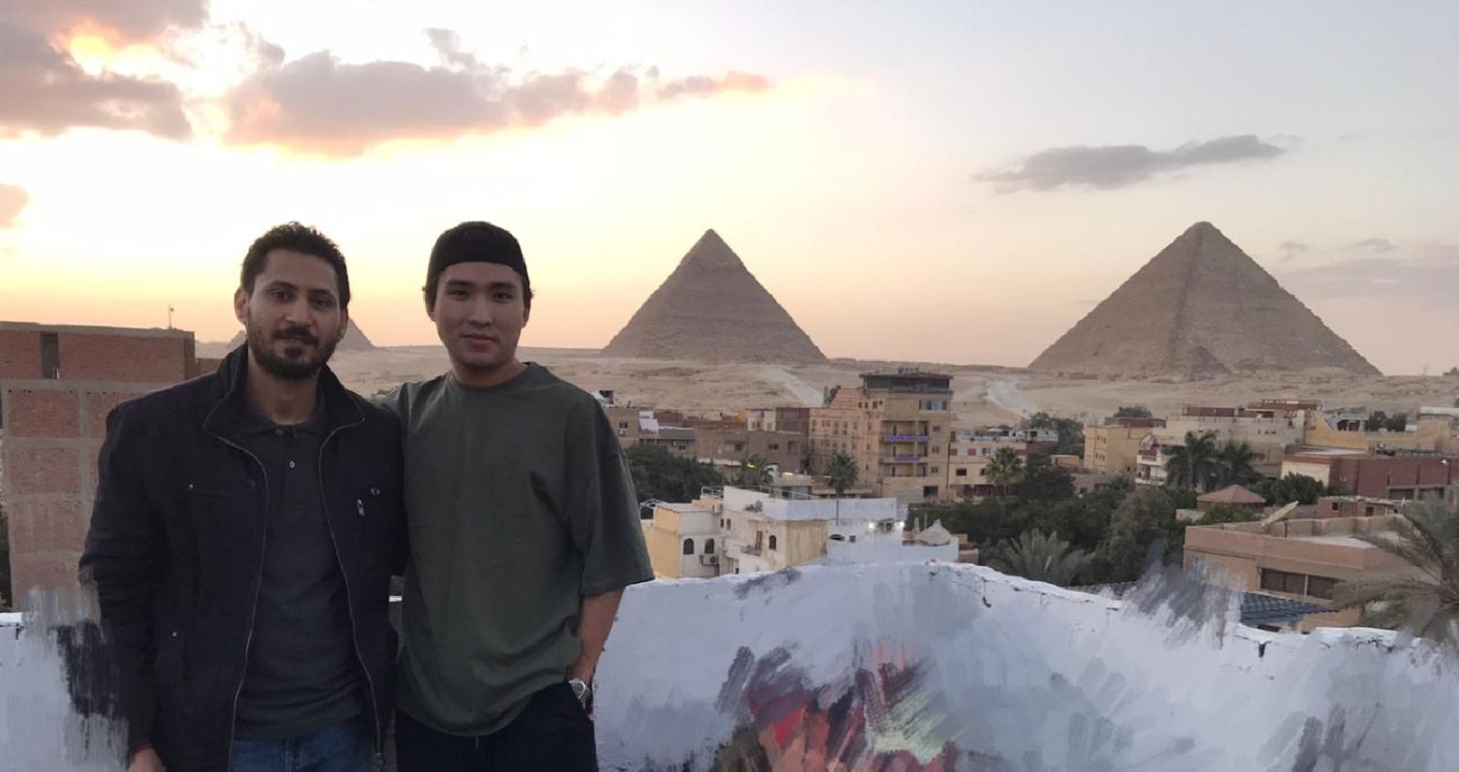 Eyad Pyramids view
