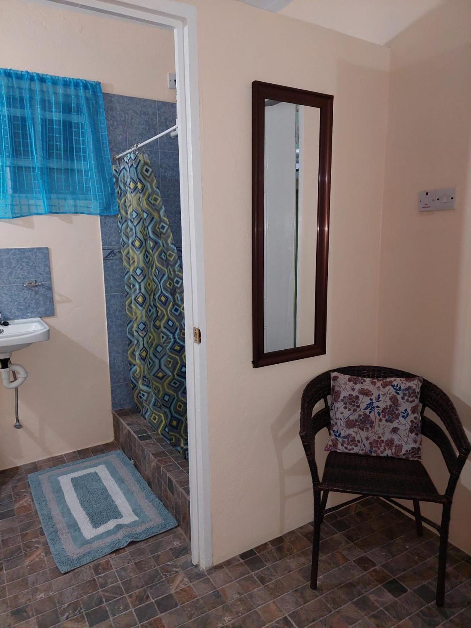 Salz Cozy Inn
