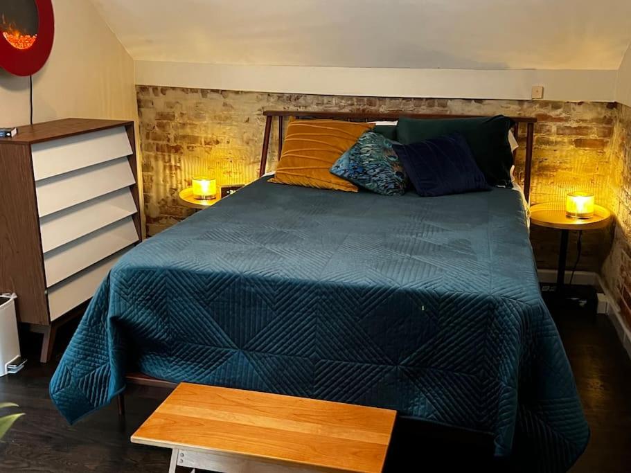 NEW! Private Cap Hill Carriage House view 4