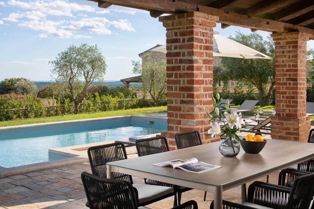 Rustic Villa Sylbum with a pool in istria view 5