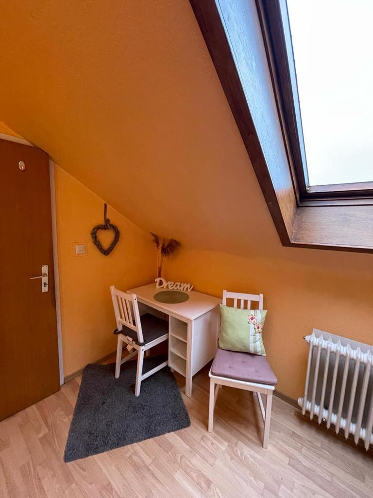 Apartment First Floor Laatzen view 5