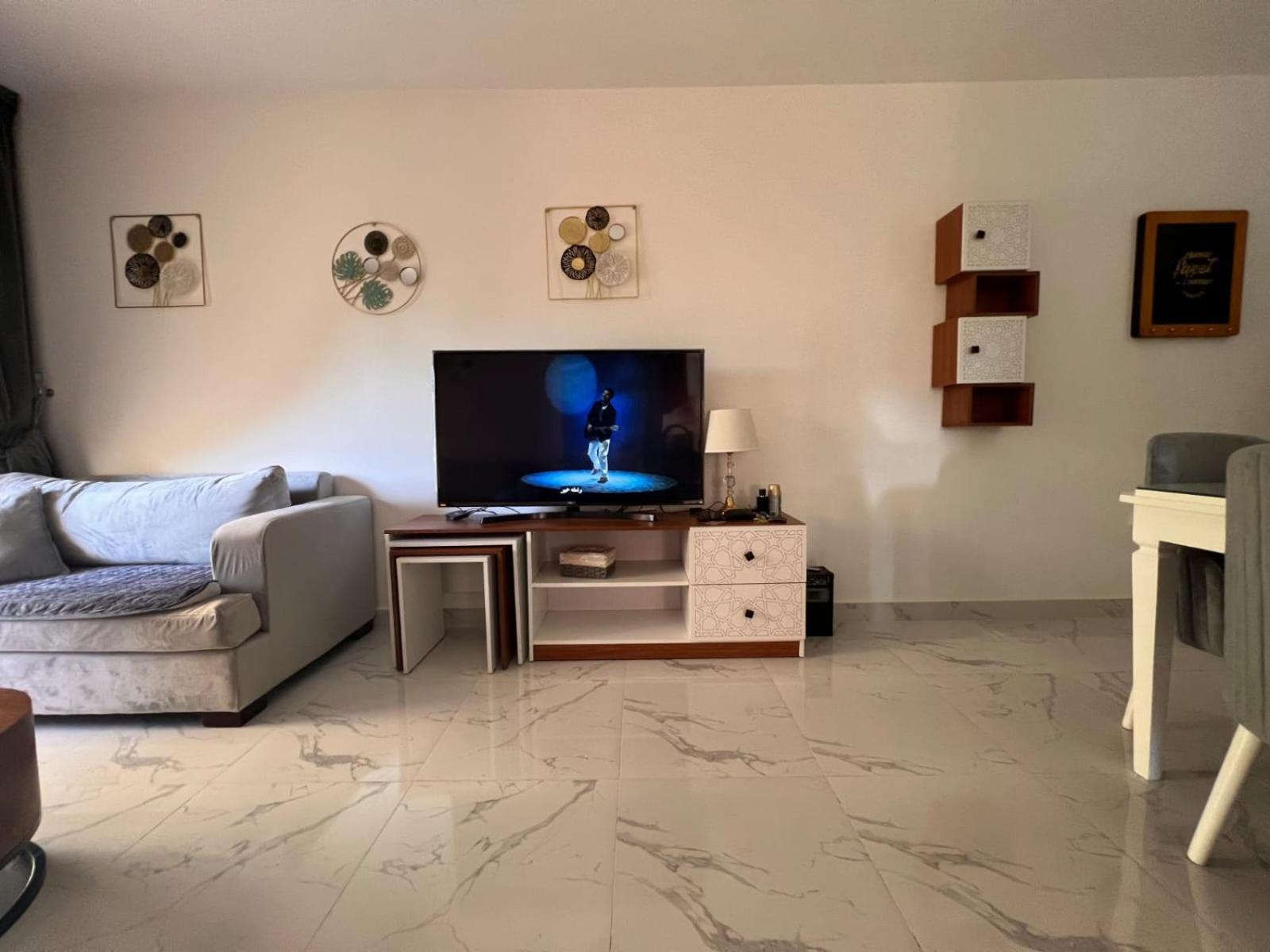 Luxury Apartment with Garden at Madinaty