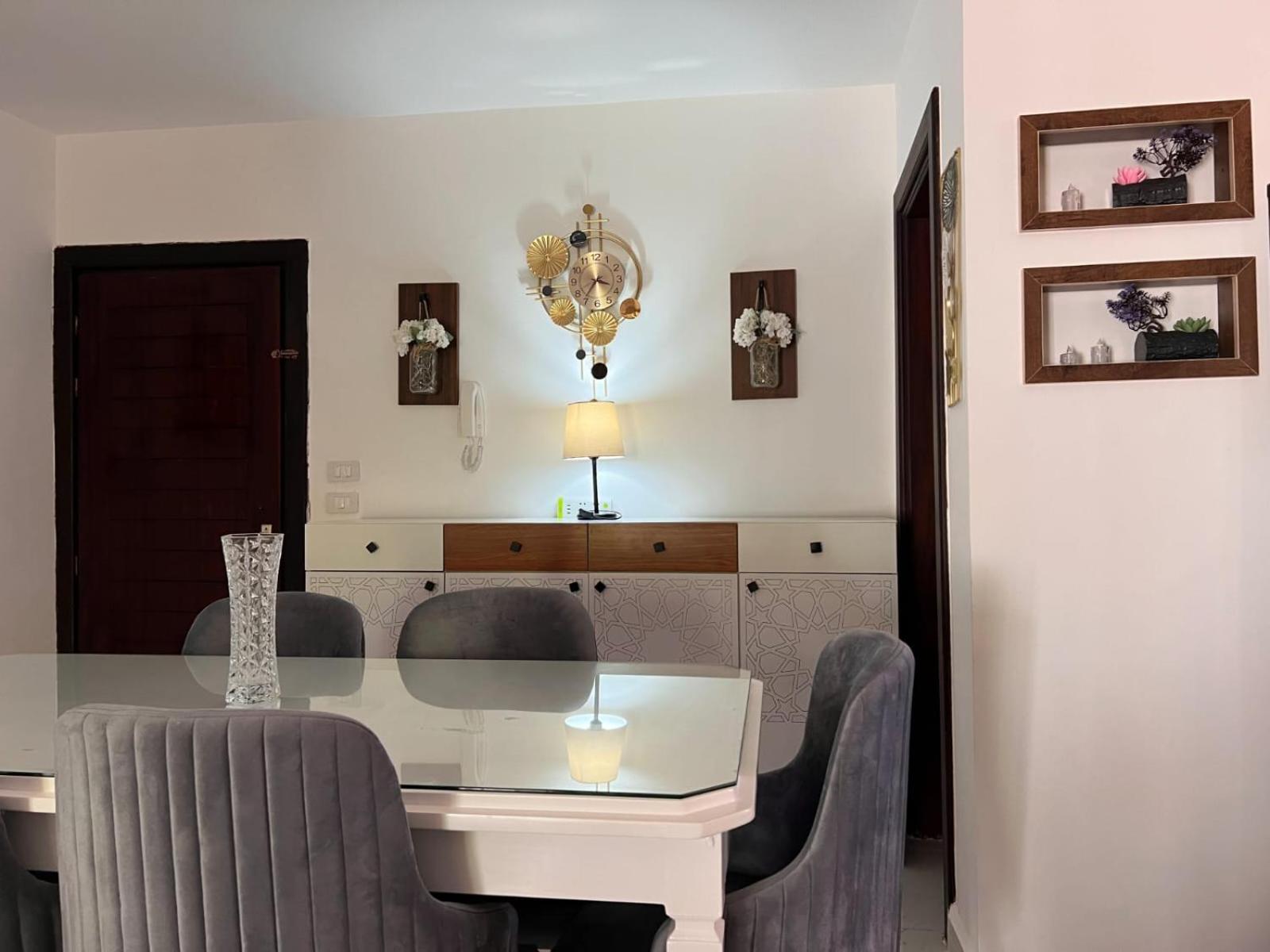 Luxury Apartment with Garden at Madinaty