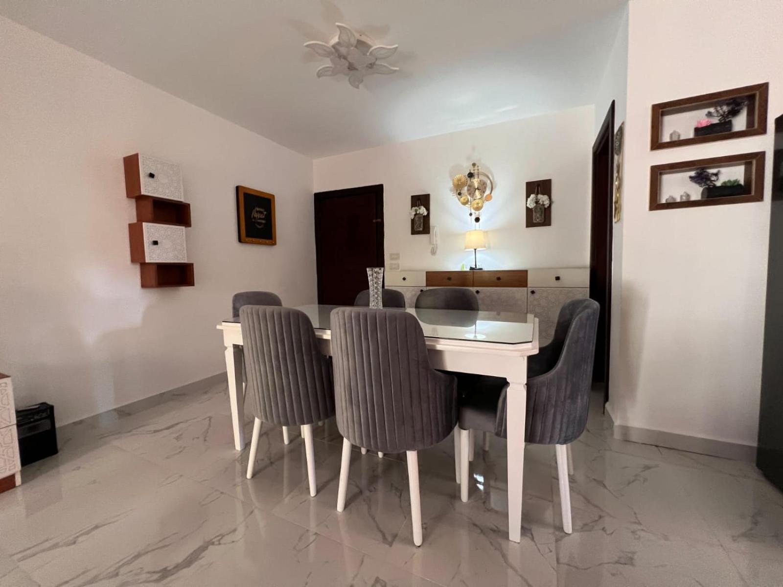 Luxury Apartment with Garden at Madinaty