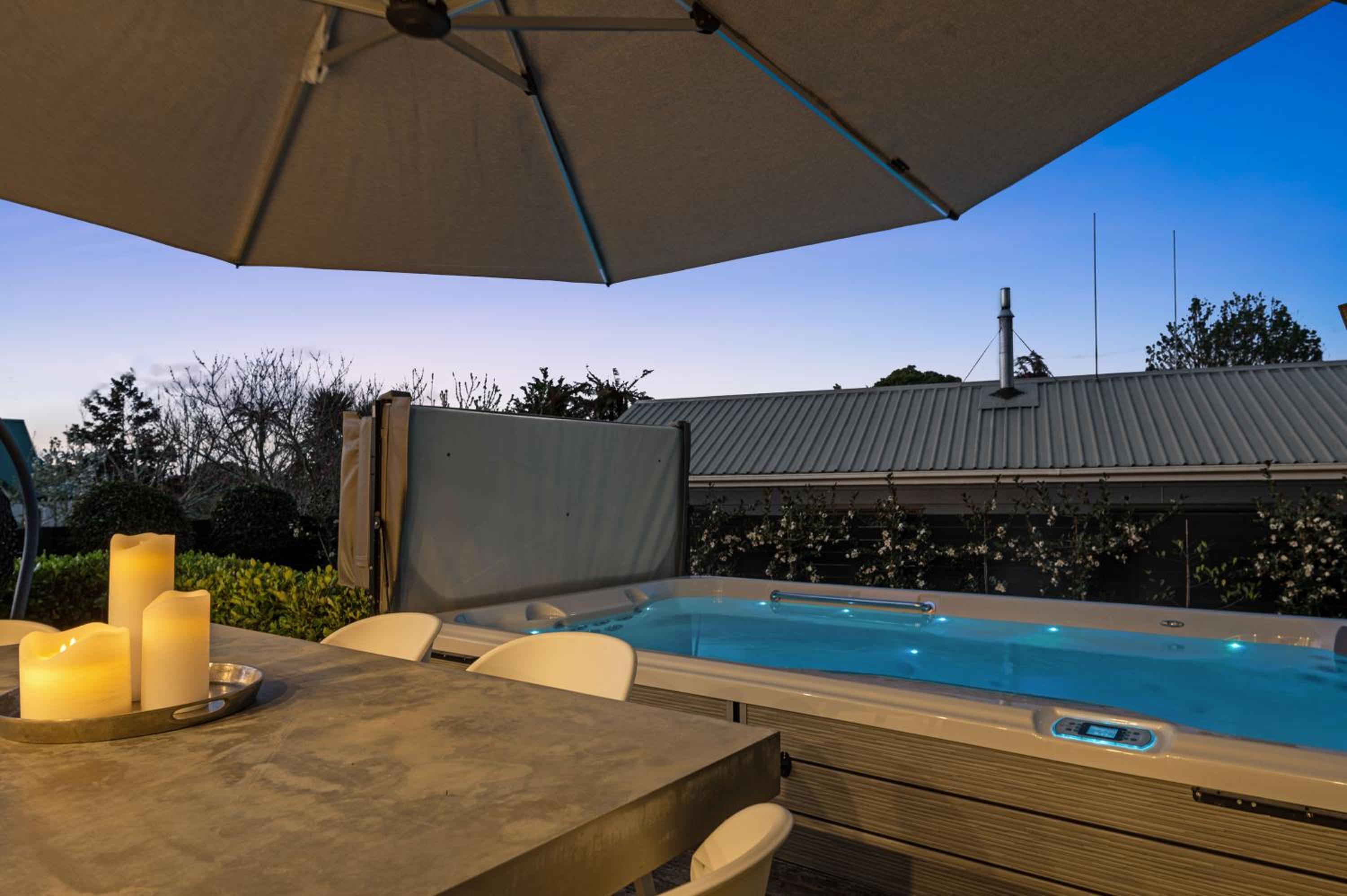 Hotel Epic Escape - Image 1