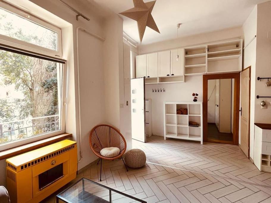 Chestnut Home - a charming and warm feel place view 5