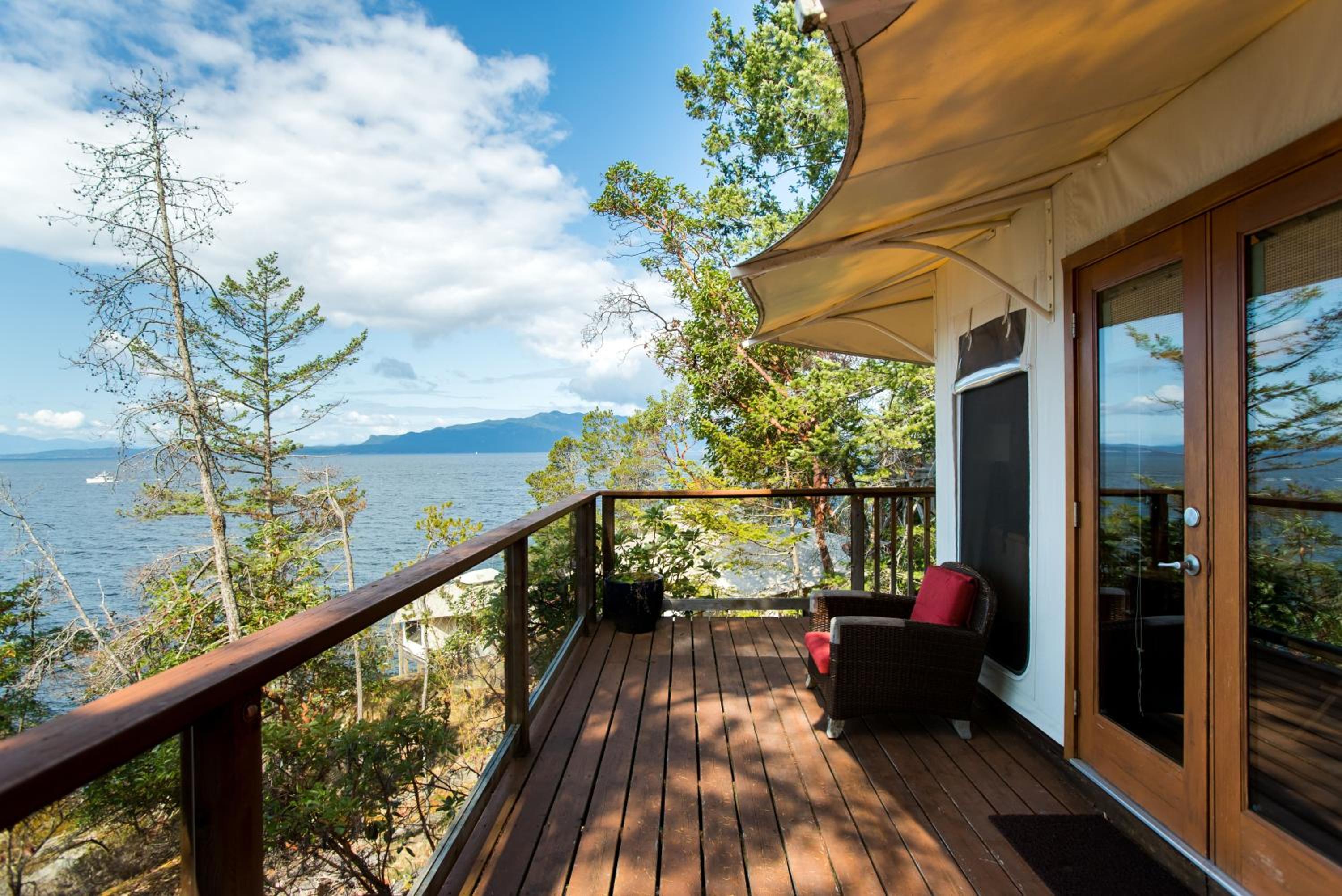 Rockwater Secret Cove Resort
