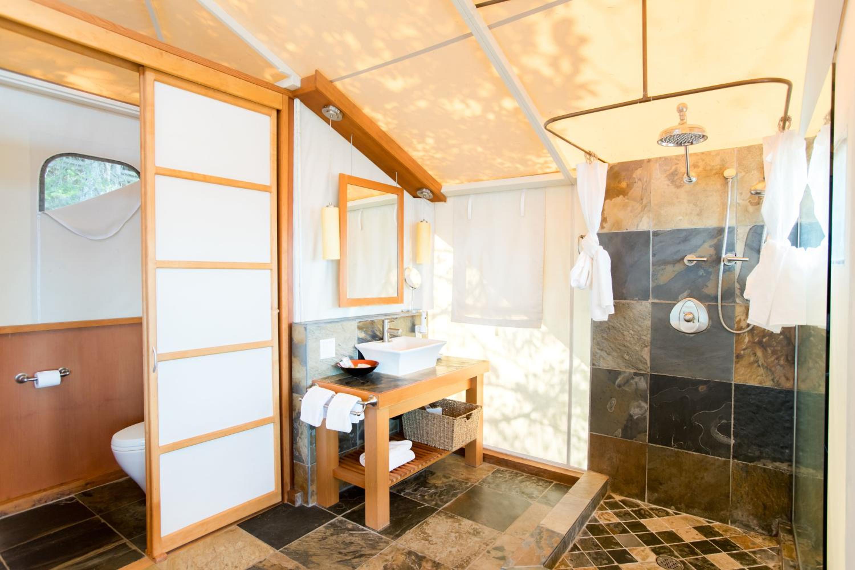 Rockwater Secret Cove Resort