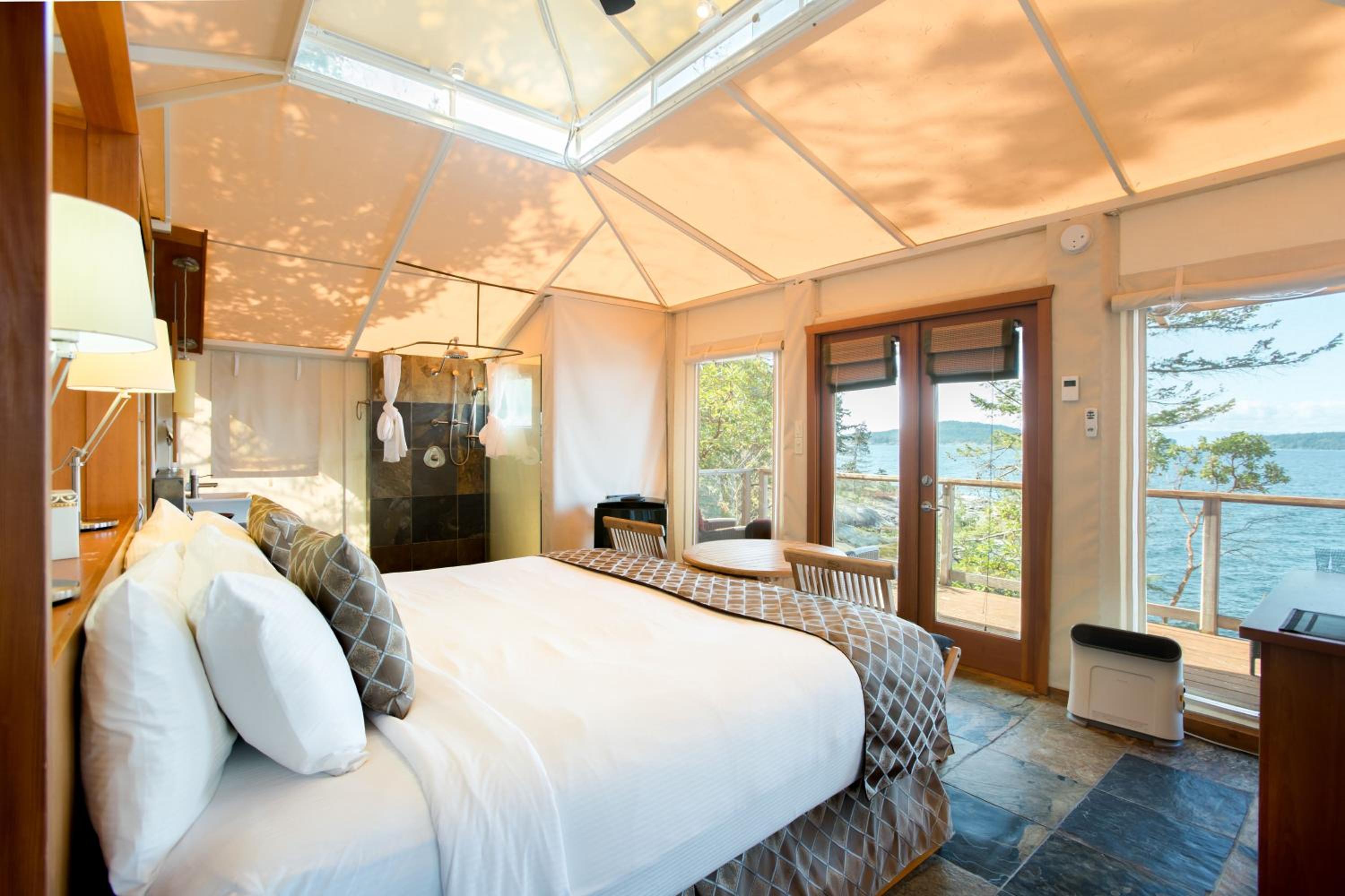 Rockwater Secret Cove Resort