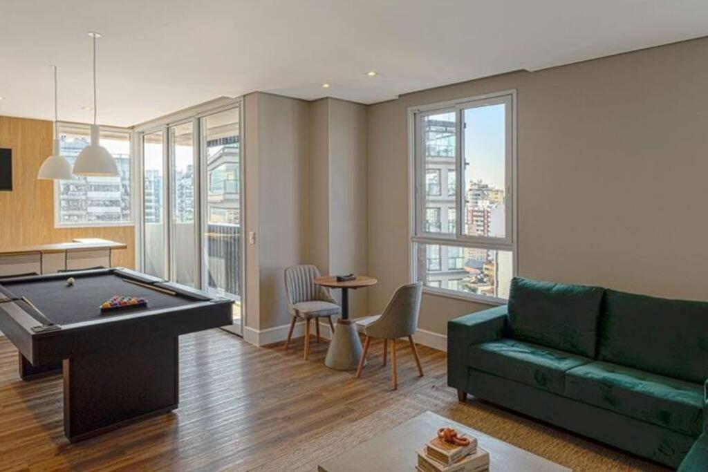 Apt. inteiro recém-reformado - Vila Madalena