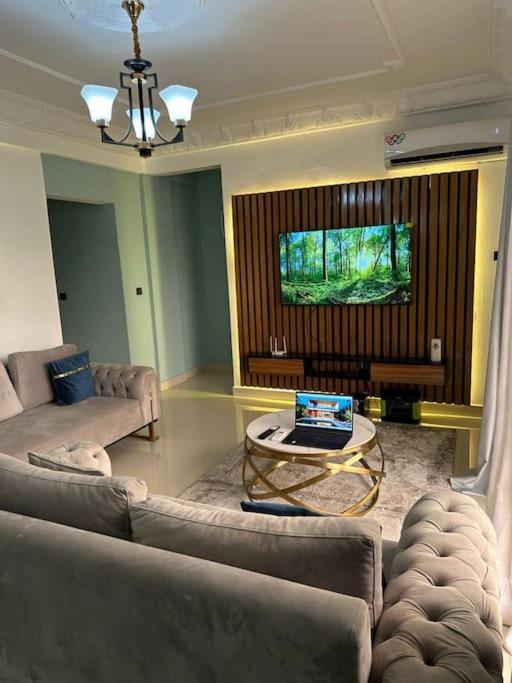 Superbe appartement meublé situé à Bonamoussadi.