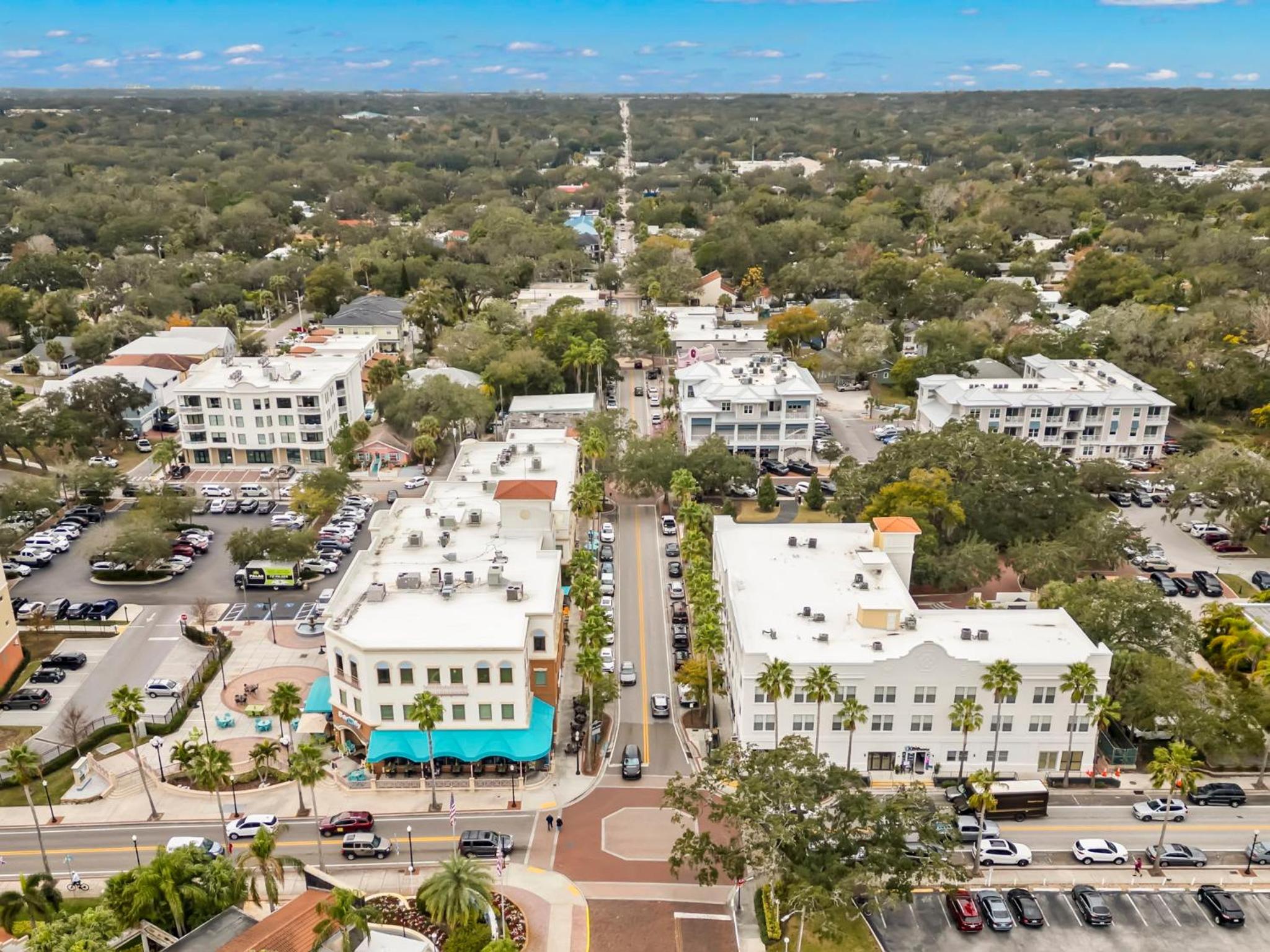 NEW! Canopy Cabana - Luxury Downtown Apartment