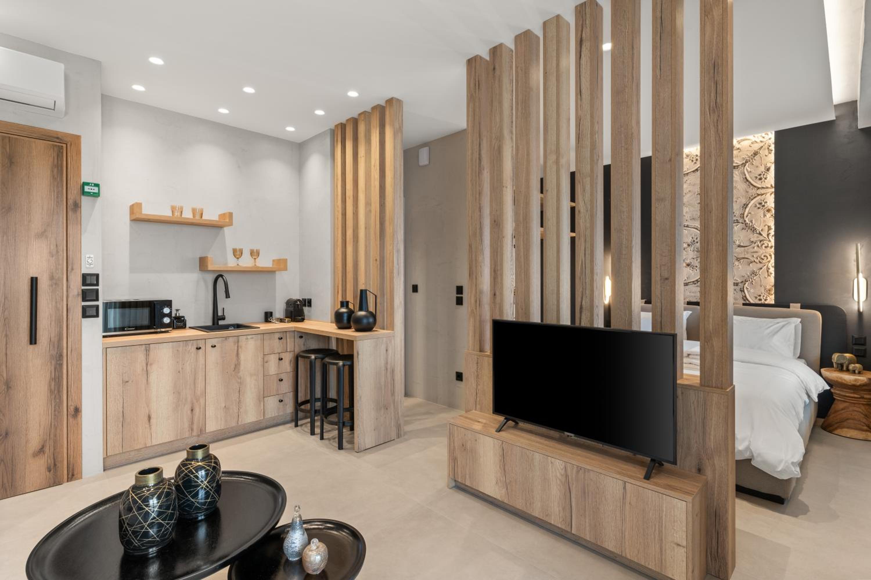 ACRON 12 penthouse Acropolis suites