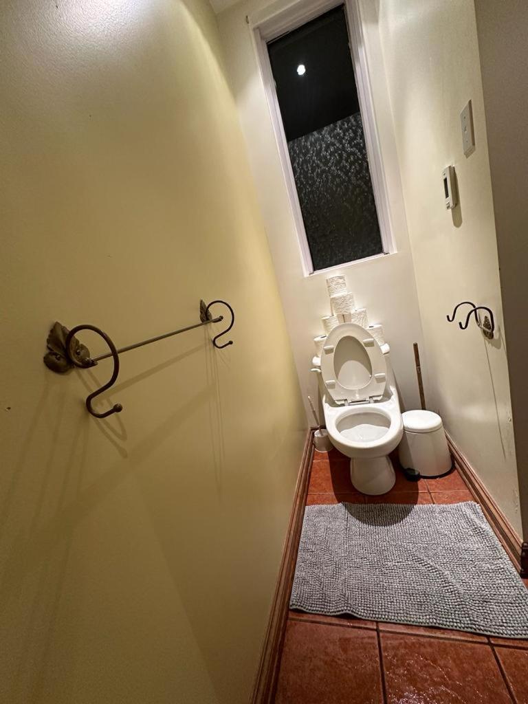 Montreal Sophistication & Style - Newly Renovated
