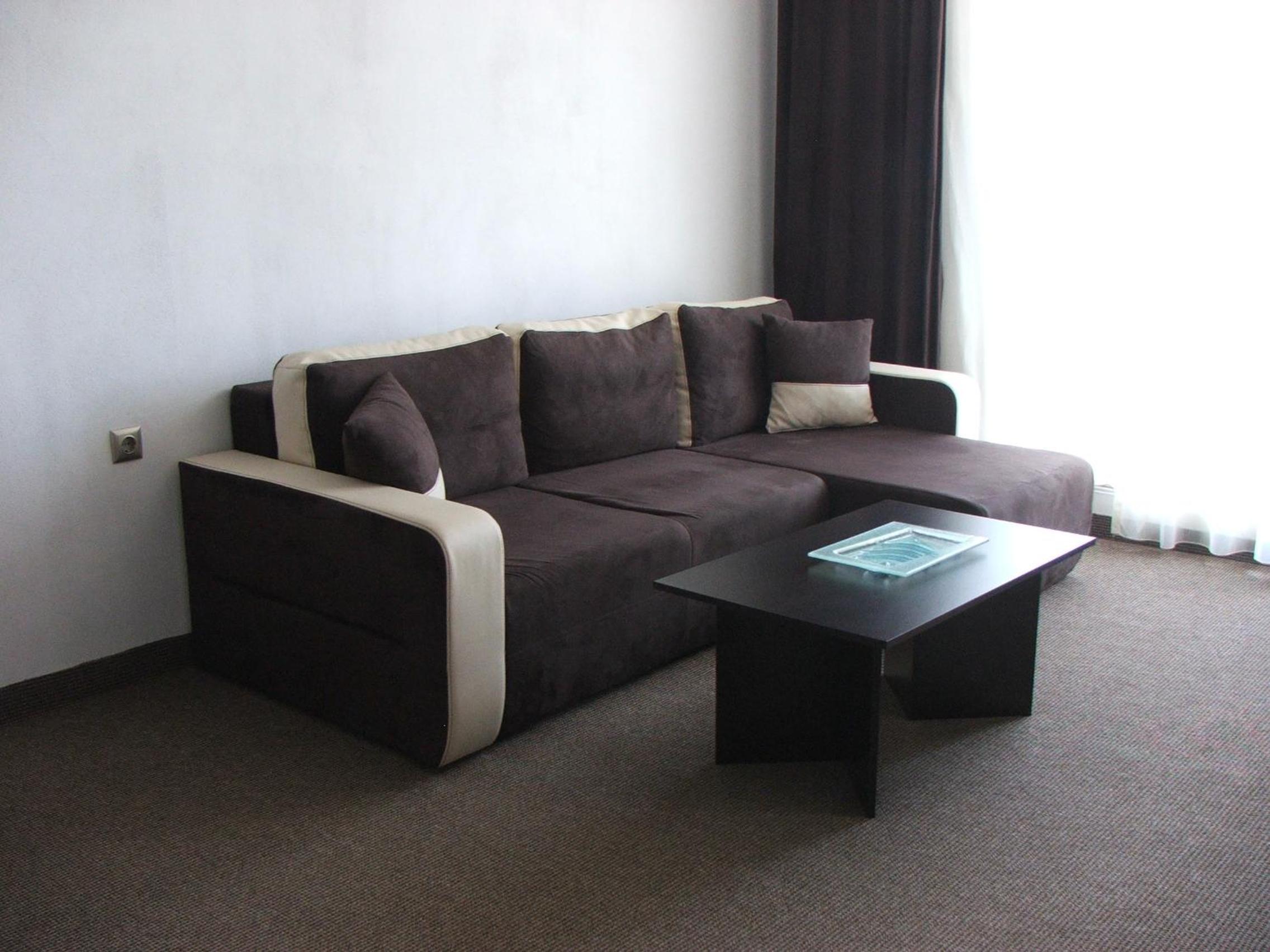 Guest House Compass