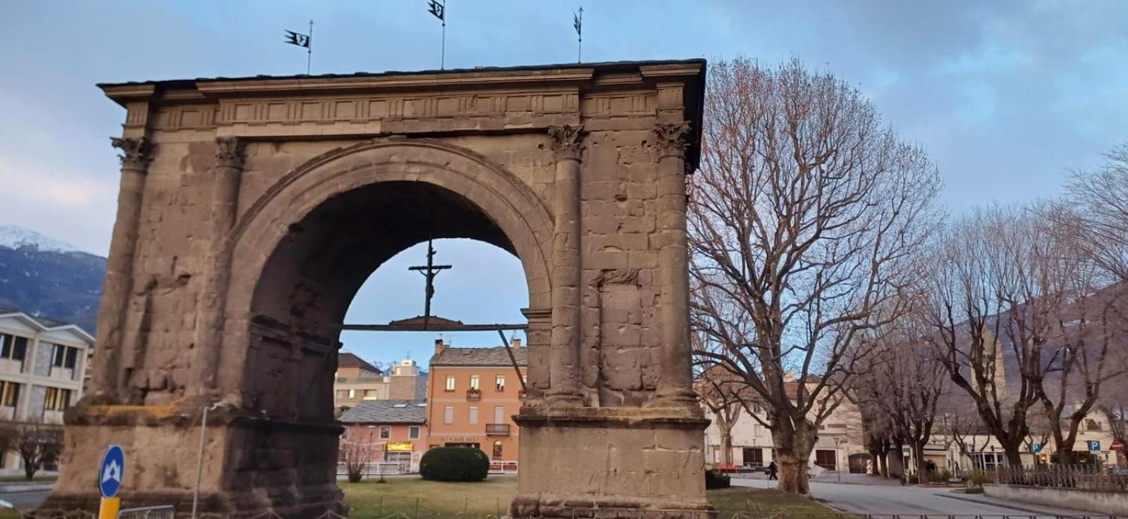 Trilocale Arco d'Augusto con box