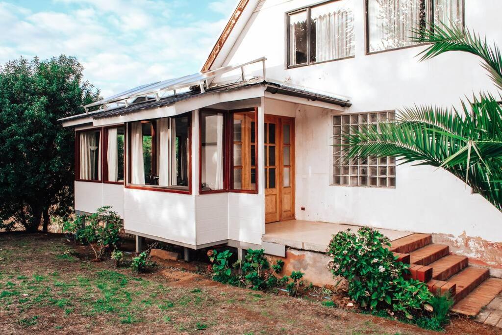 Hermoso Apartamento con Piscina, Tinaja (adicional) y Animales