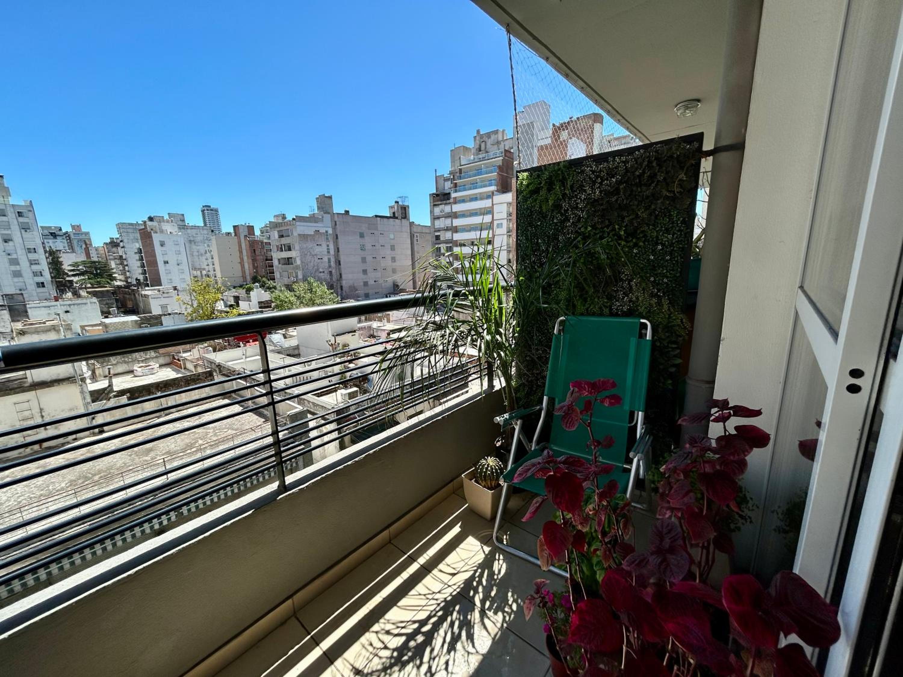 Hermoso y grande departamento, ubicación ideal