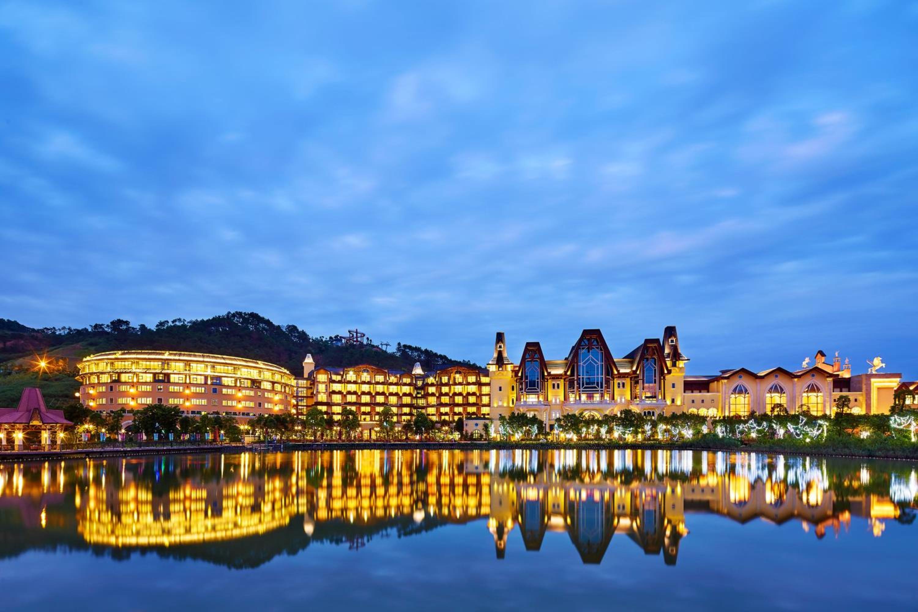 Four Points by Sheraton Heyuan Resort