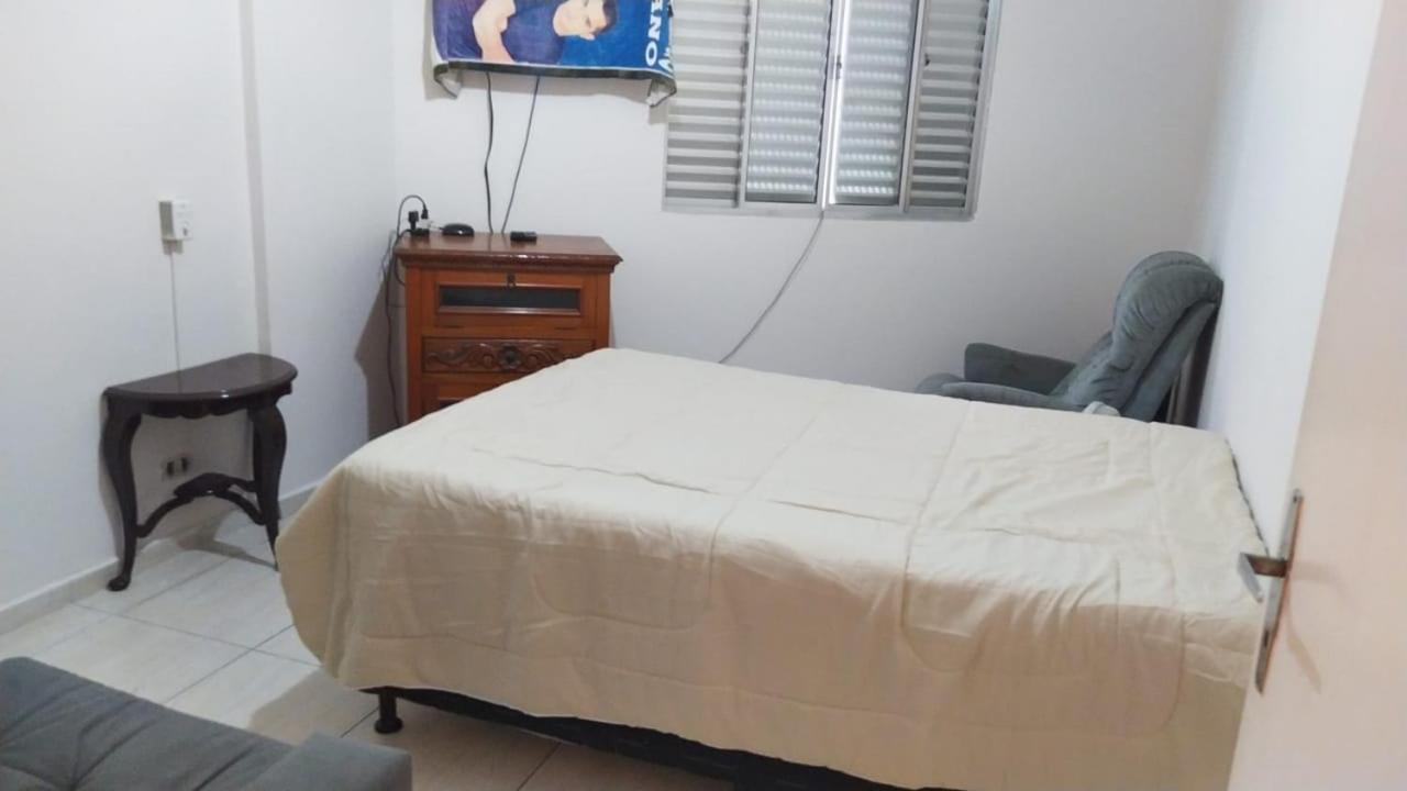 Apartamento praia do tombo Guarujá