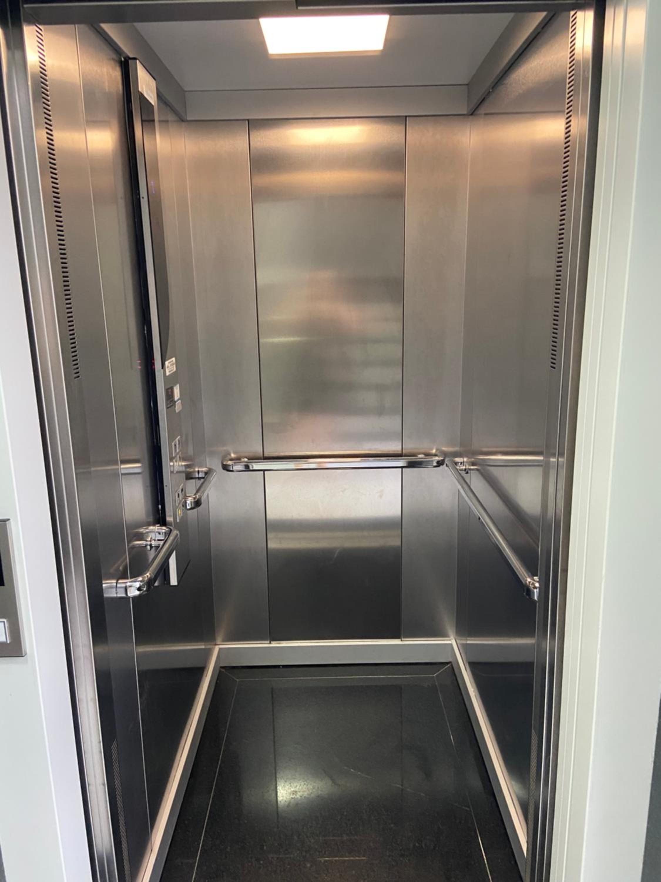 Apartamento com Elevador e Garagem