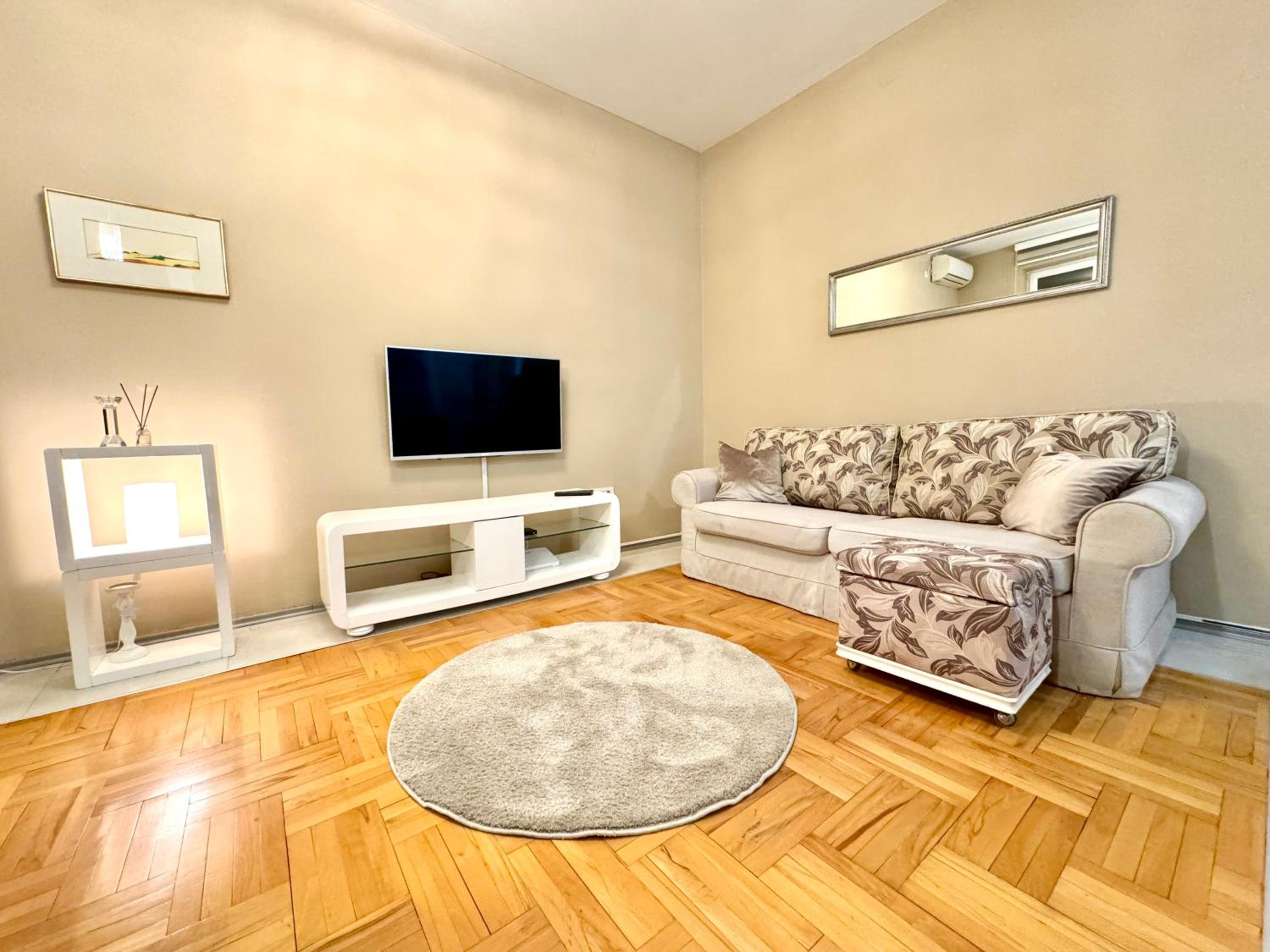 Trident Apartments 3 view 2