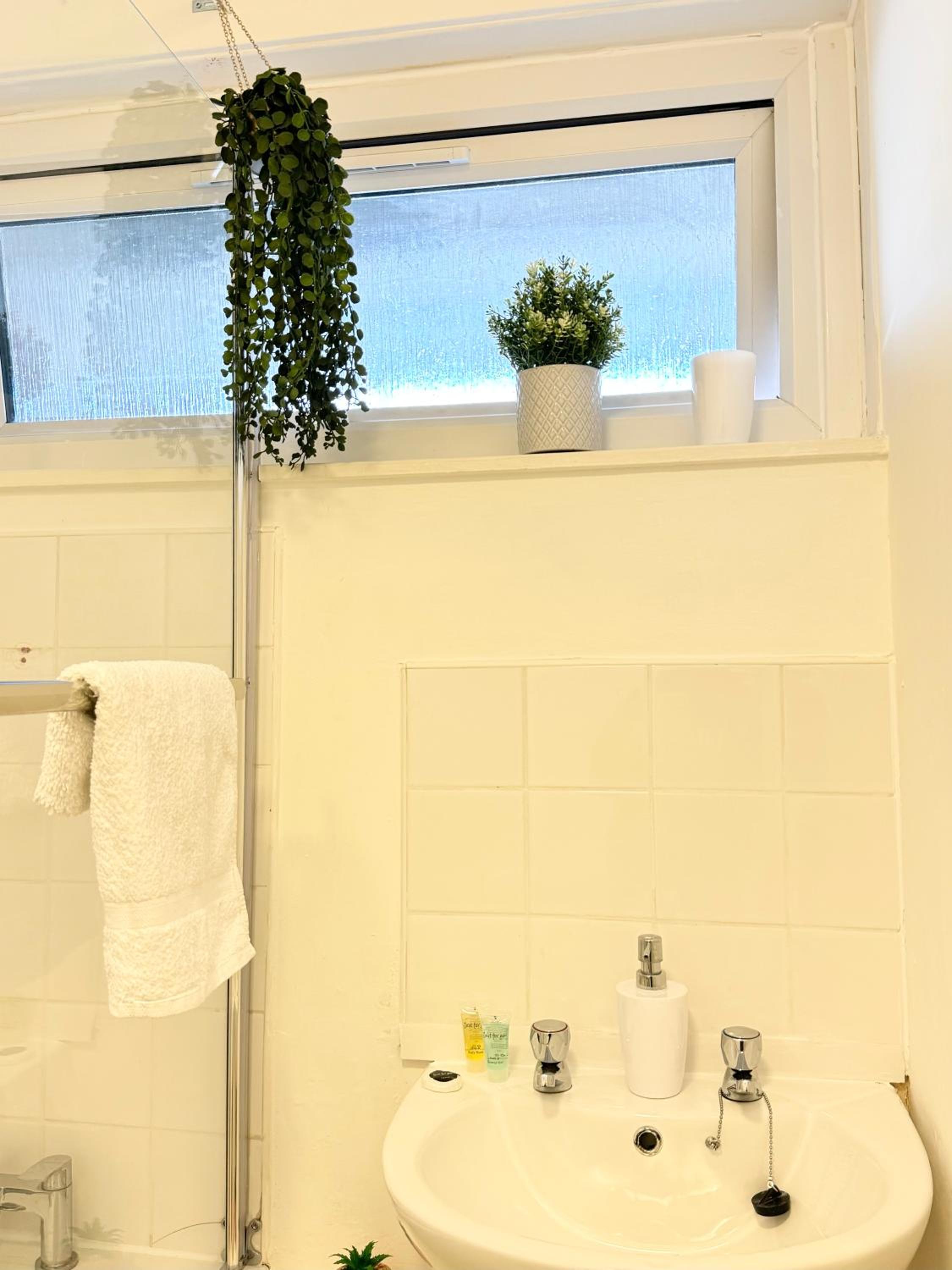 Stunning Apartment, Sleeps 4, Central London, 1 bedroom, Zone 1, Kennington - Open for Business stays, Long Stays and Families Relocating