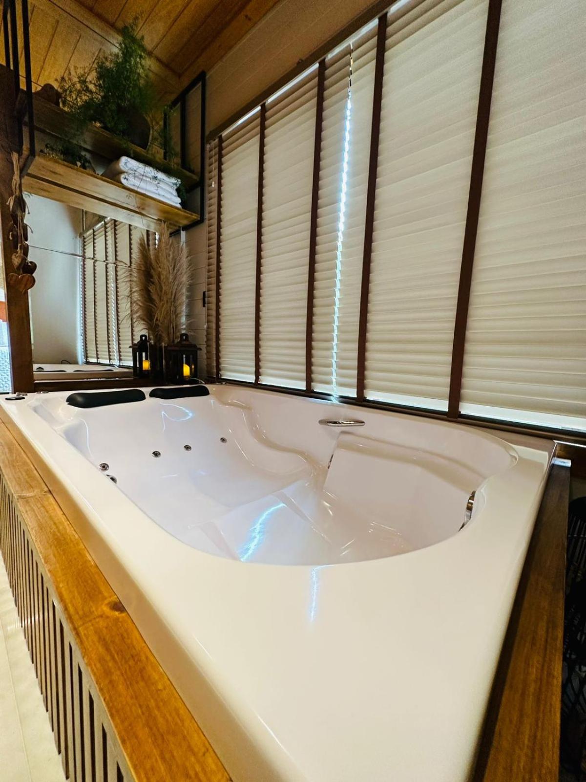 Vale dos Bugres Eco House- Cabana das Flores