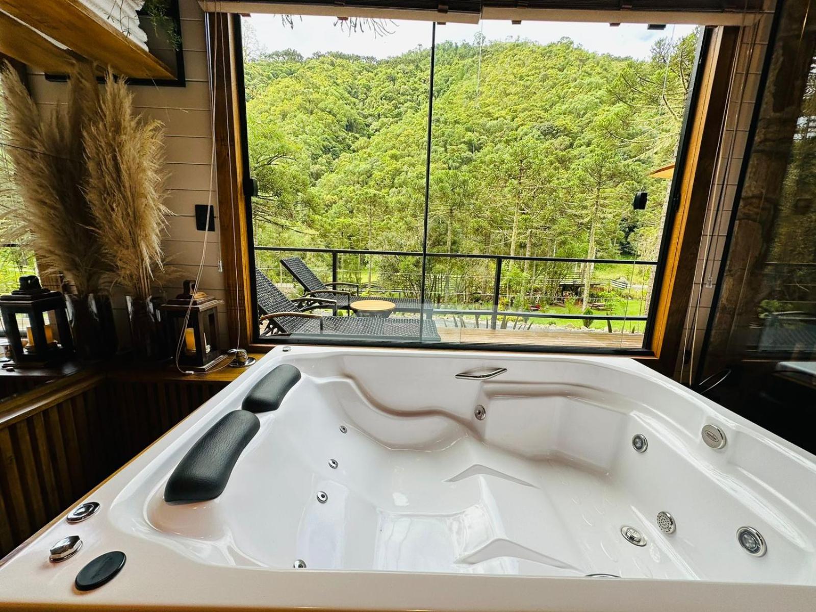 Vale dos Bugres Eco House- Cabana das Flores