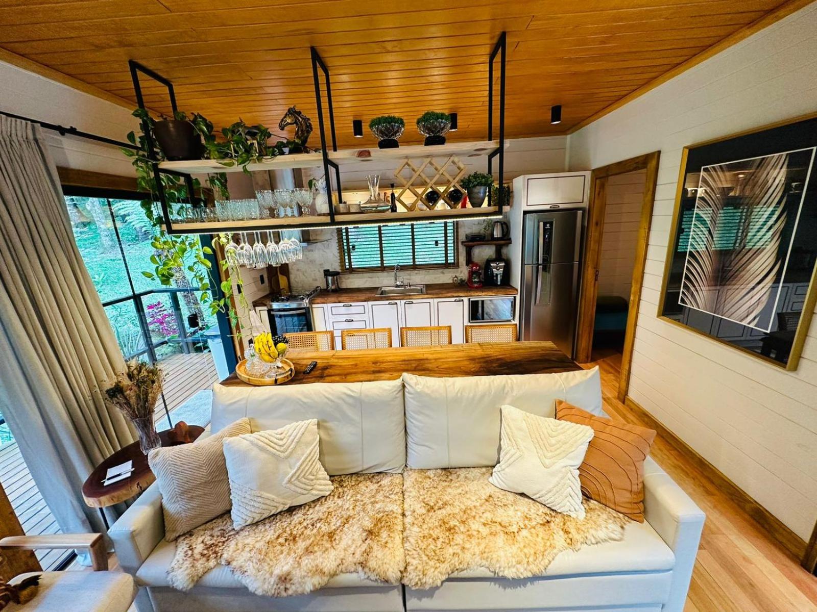 Vale dos Bugres Eco House- Cabana das Flores
