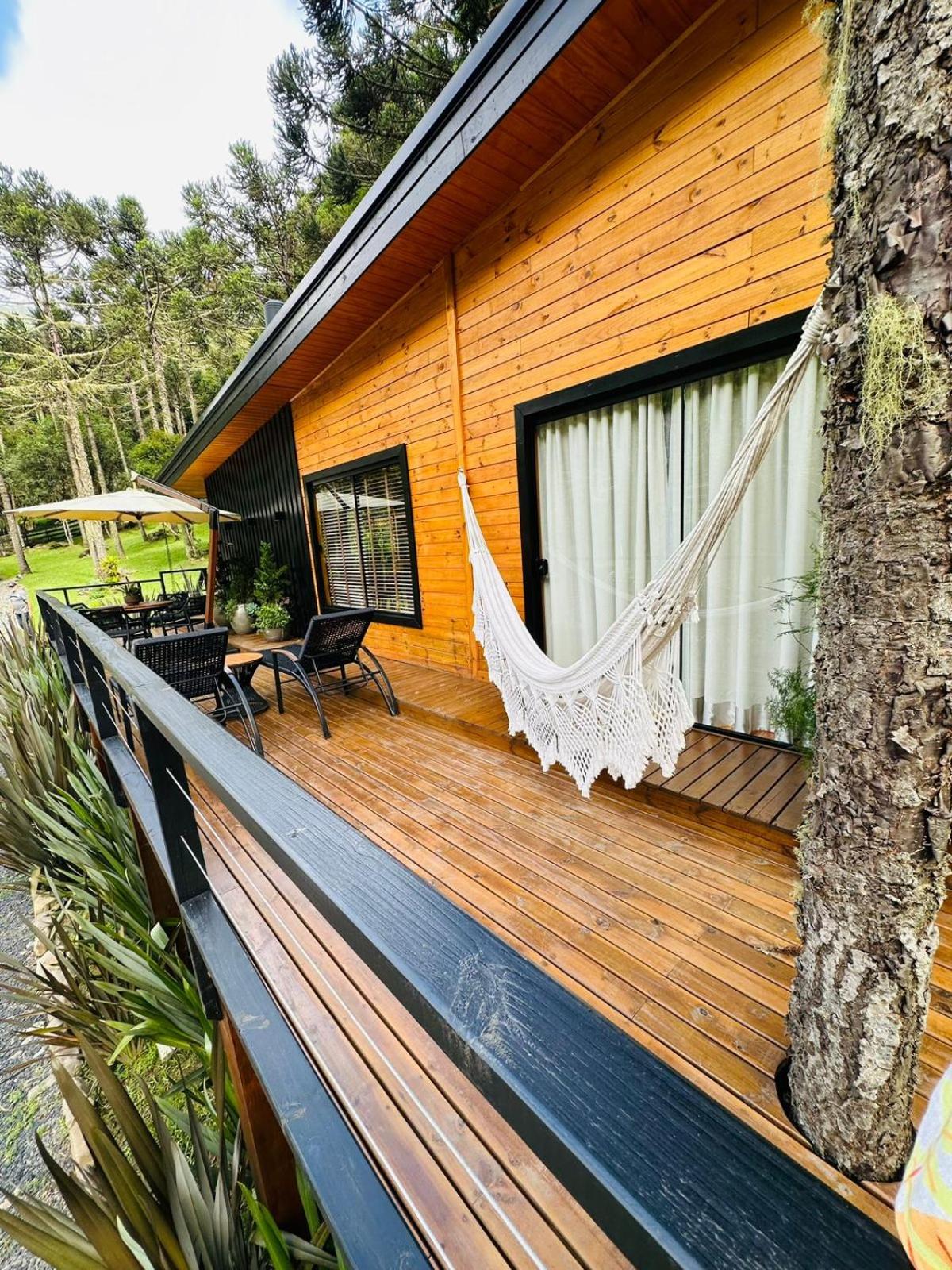 Vale dos Bugres Eco House- Cabana das Flores