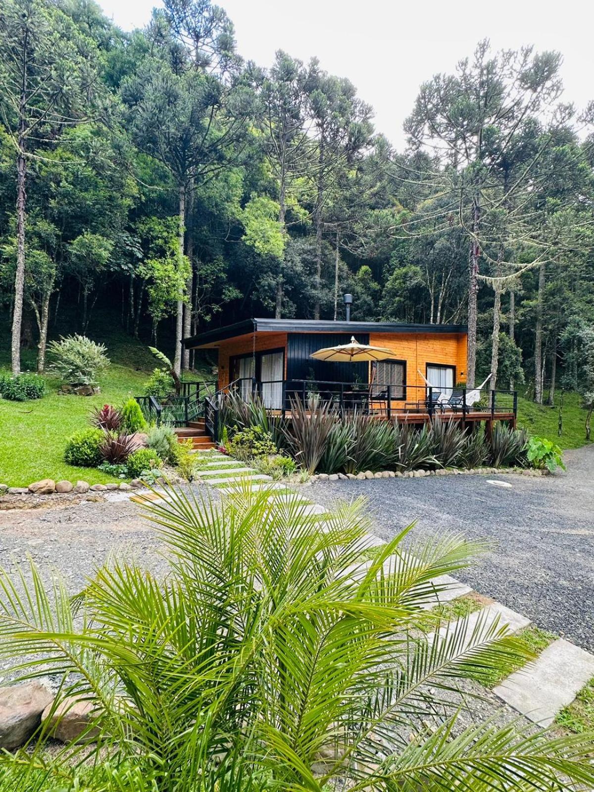 Vale dos Bugres Eco House- Cabana das Flores