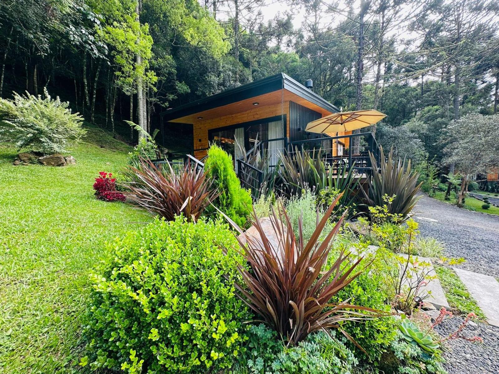 Vale dos Bugres Eco House- Cabana das Flores