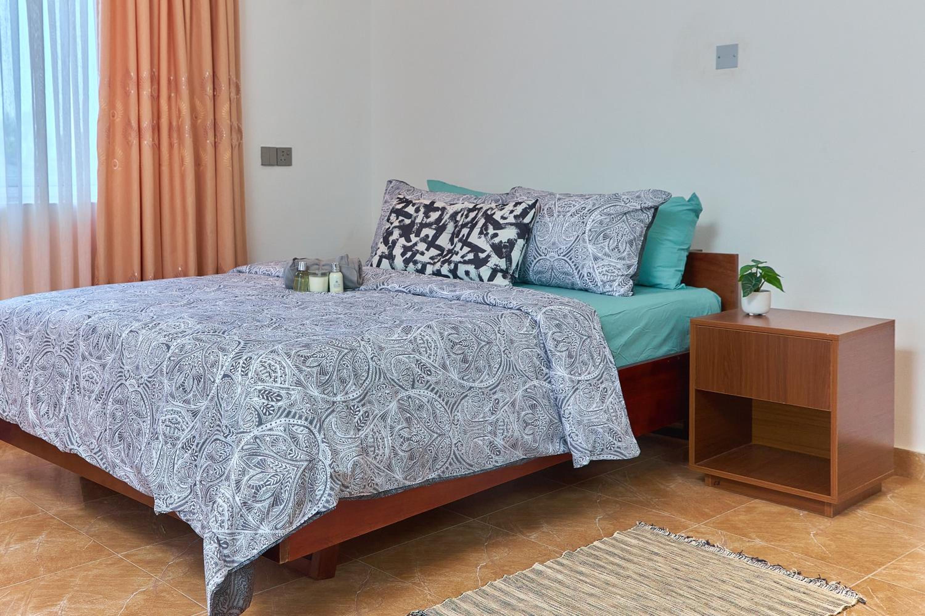 Modern 3 Bed Spacious Apartments