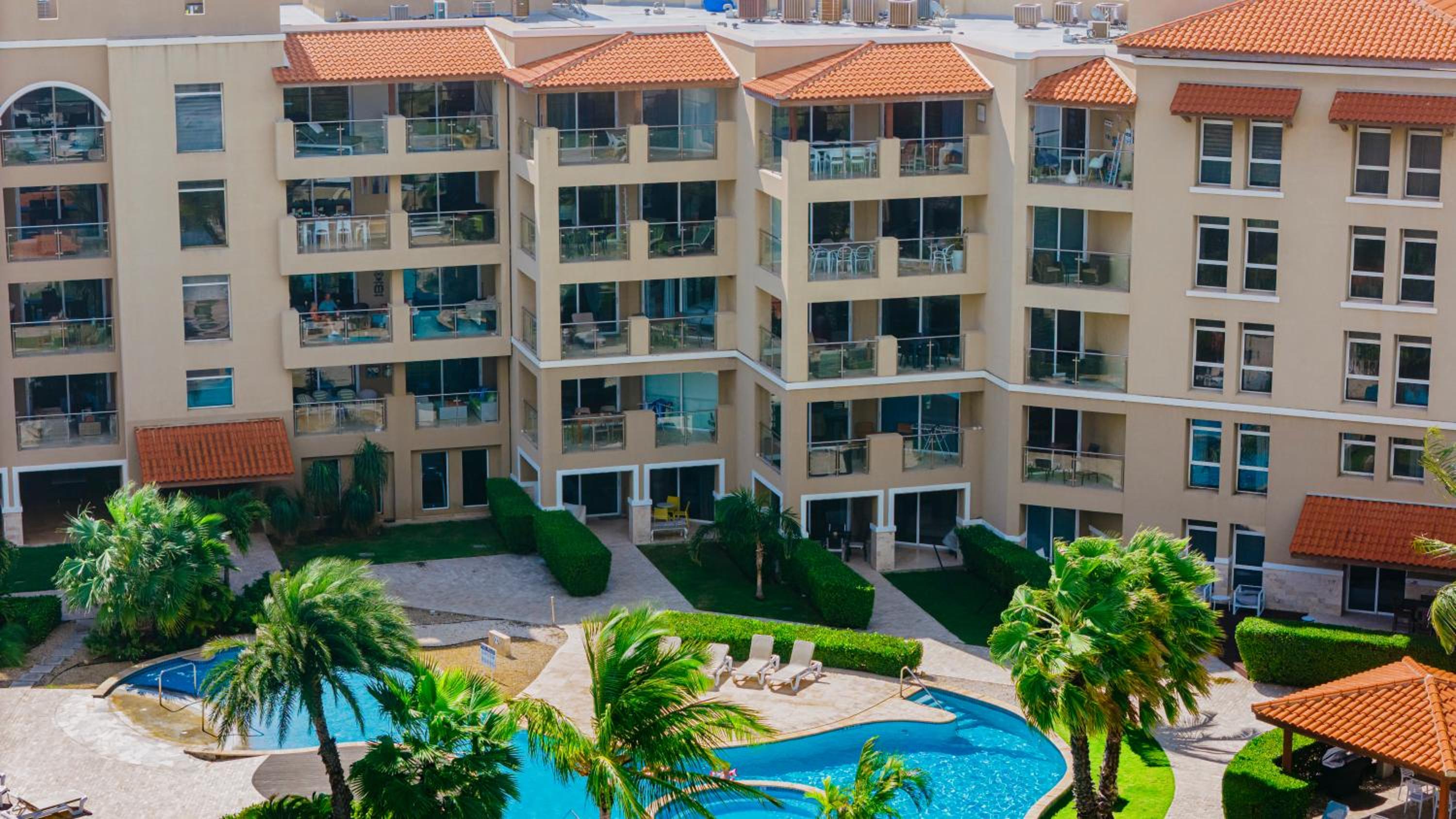Good vibes, lovely sea and Breeze OASIS at Eagle Beach ARUBA